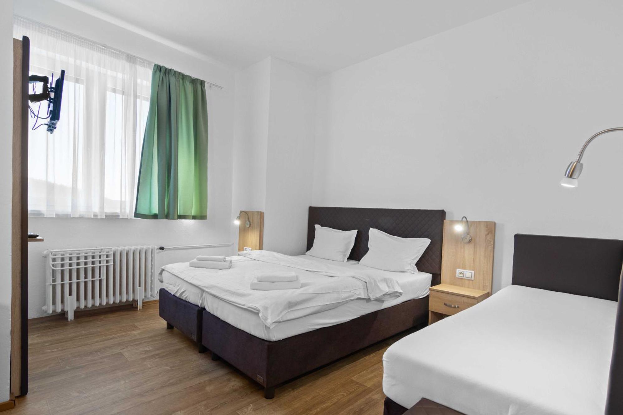 Hotel Cervenohorske Sedlo Лоучна-над-Десноу Экстерьер фото