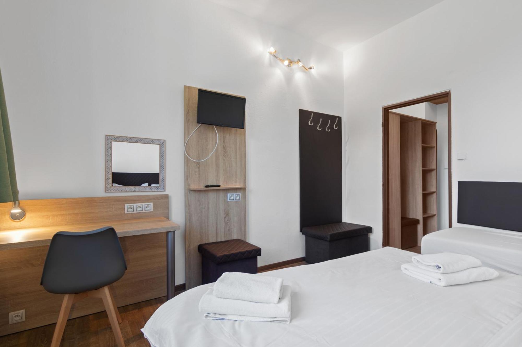 Hotel Cervenohorske Sedlo Лоучна-над-Десноу Экстерьер фото