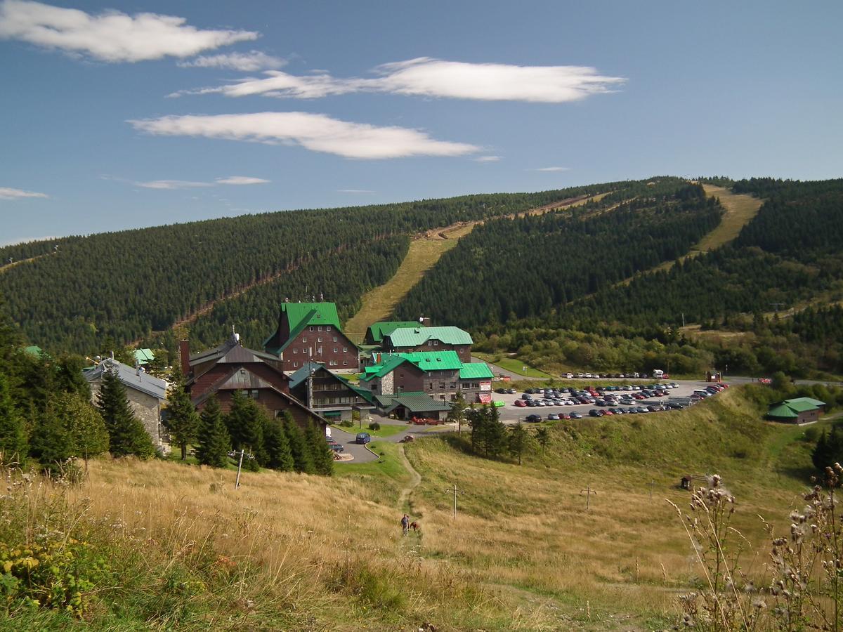 Hotel Cervenohorske Sedlo Лоучна-над-Десноу Экстерьер фото
