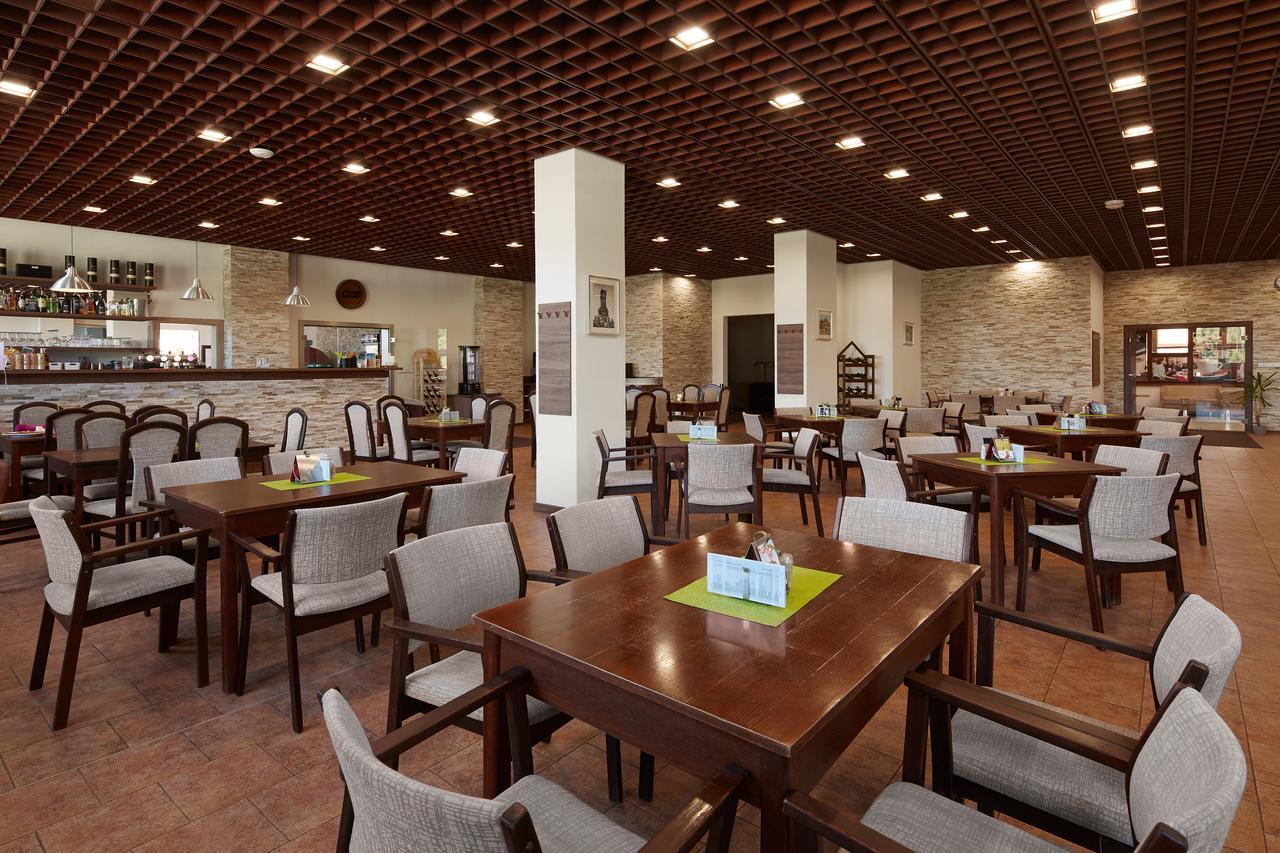 Hotel Cervenohorske Sedlo Лоучна-над-Десноу Экстерьер фото